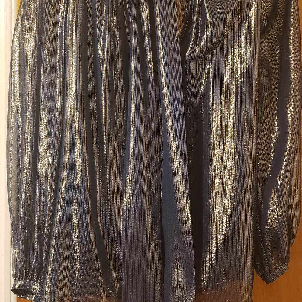 Blouse - Picture 2 of 2